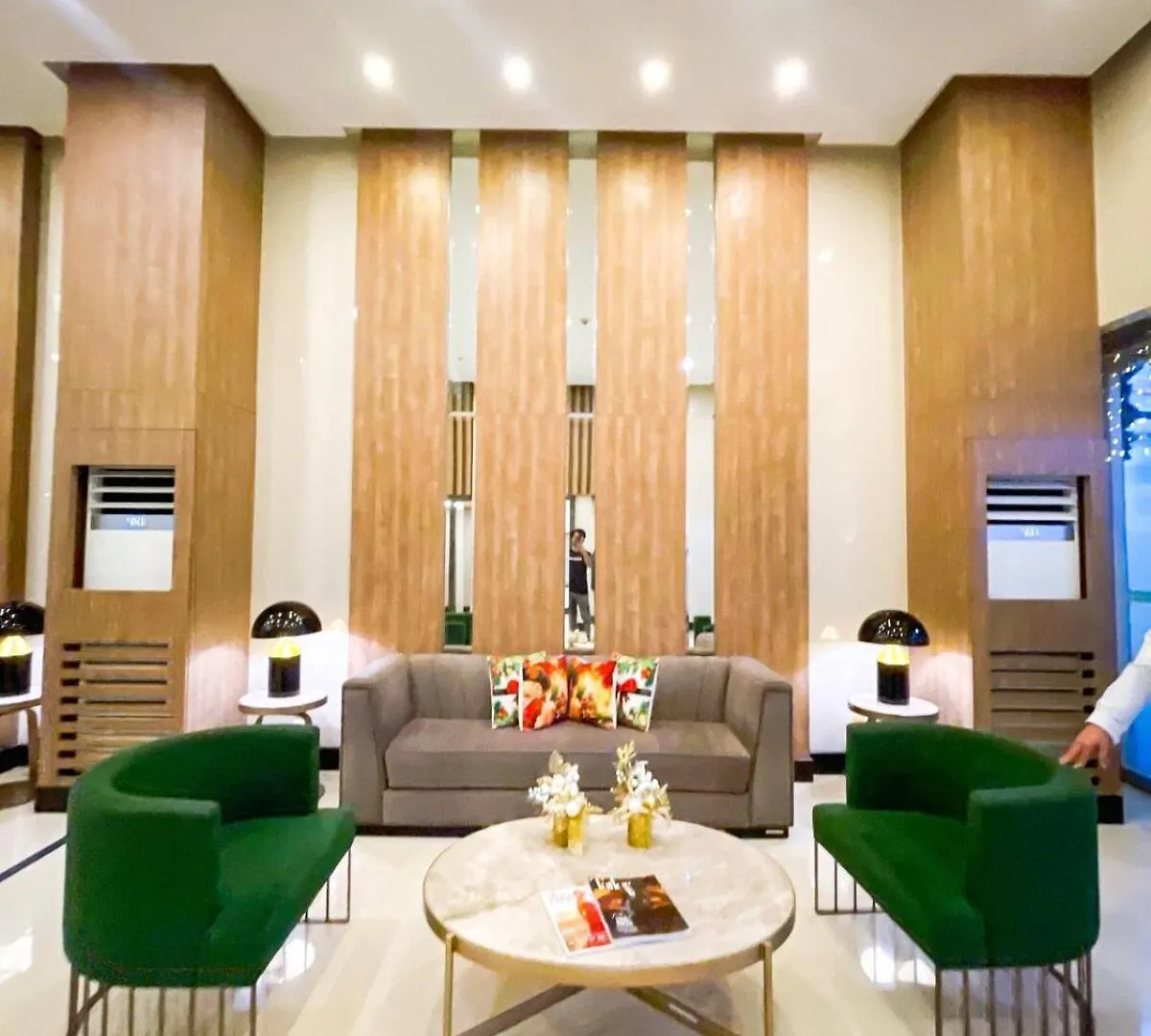 Luxury 1Br Across Okada, Solaire Apartment Manila