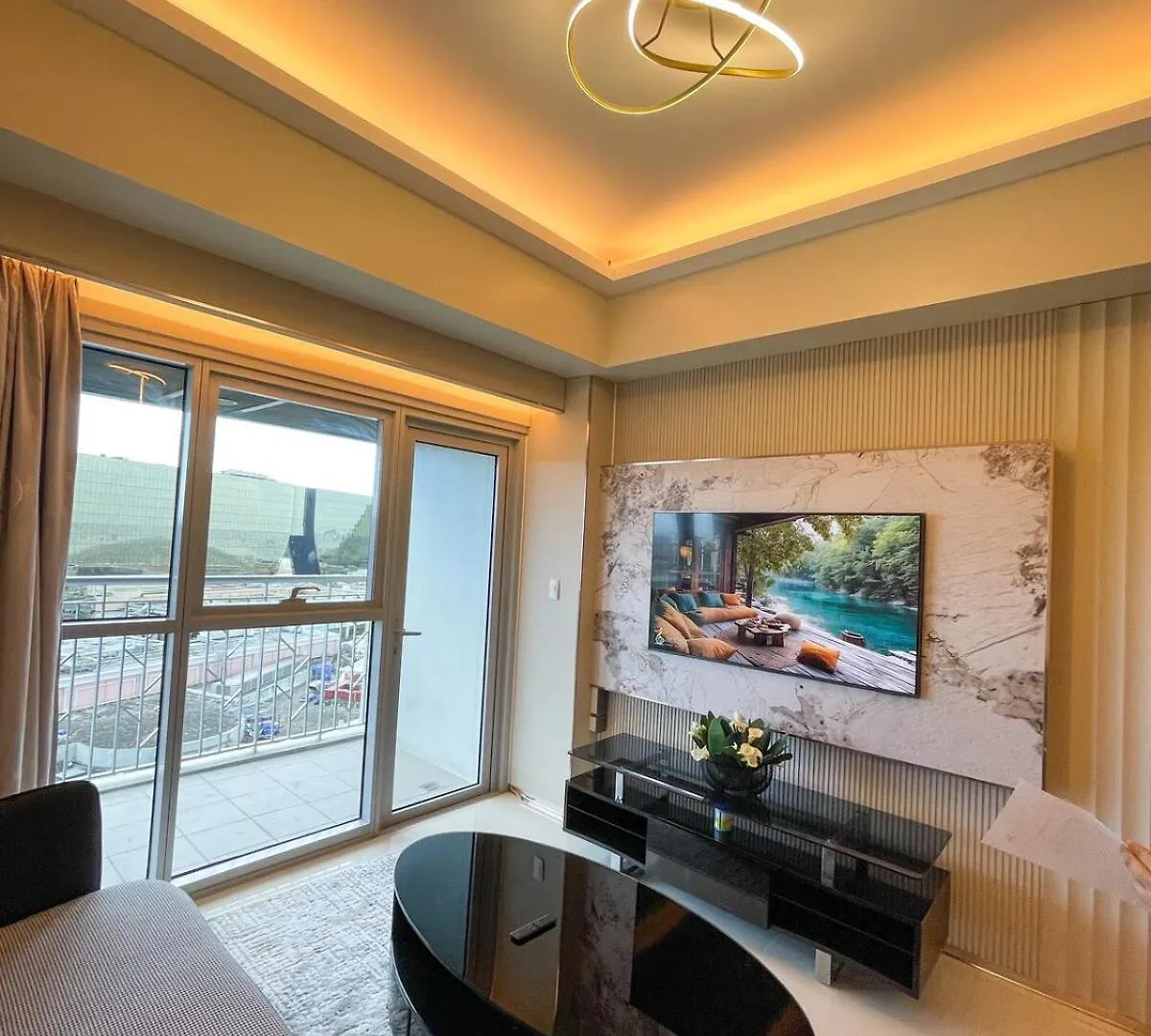 Luxury 1Br Across Okada, Solaire Apartment Manila