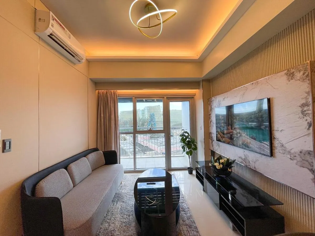 Luxury 1Br Across Okada, Solaire Apartment Manila