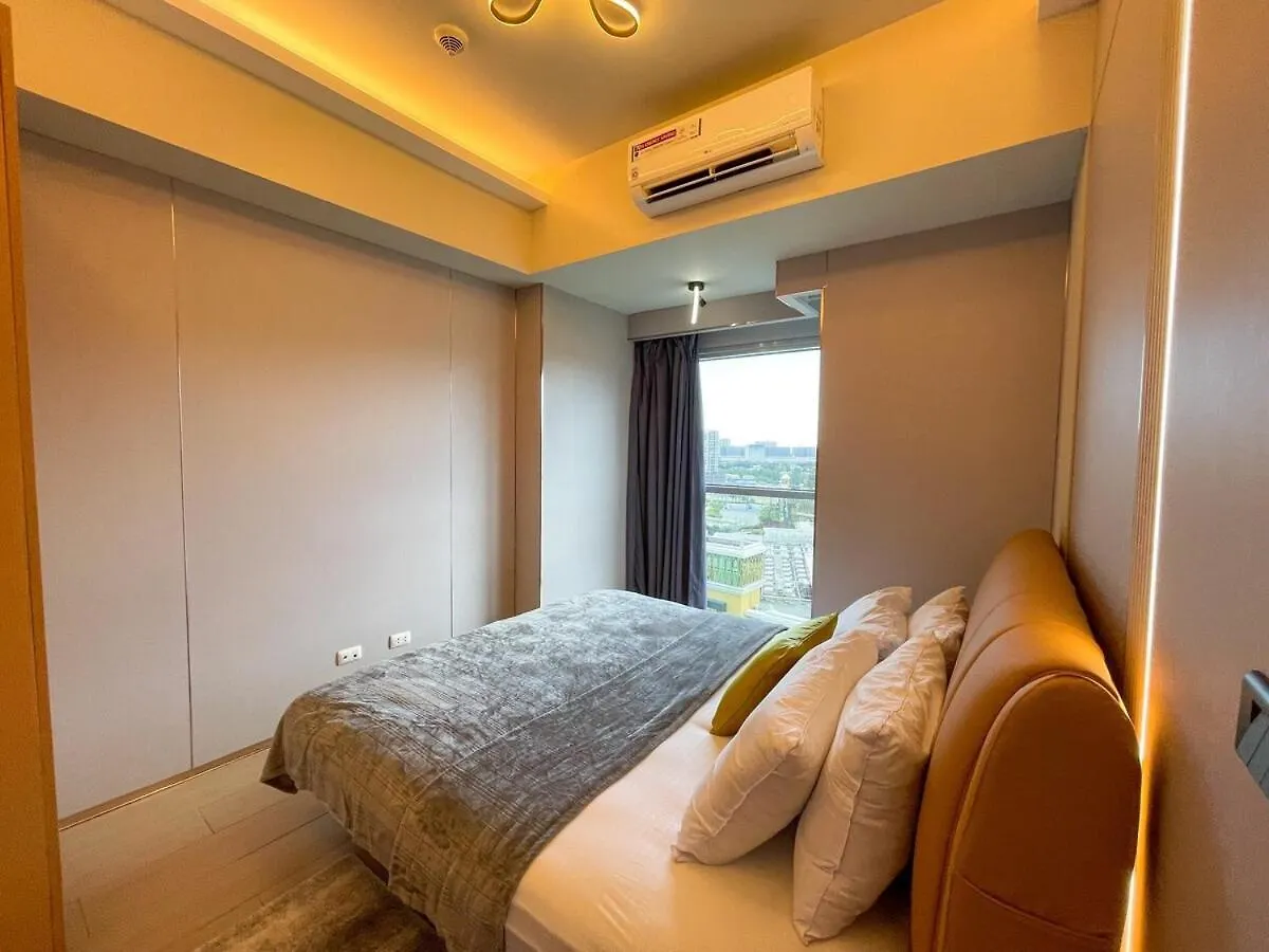 Luxury 1Br Across Okada, Solaire Apartment Manila