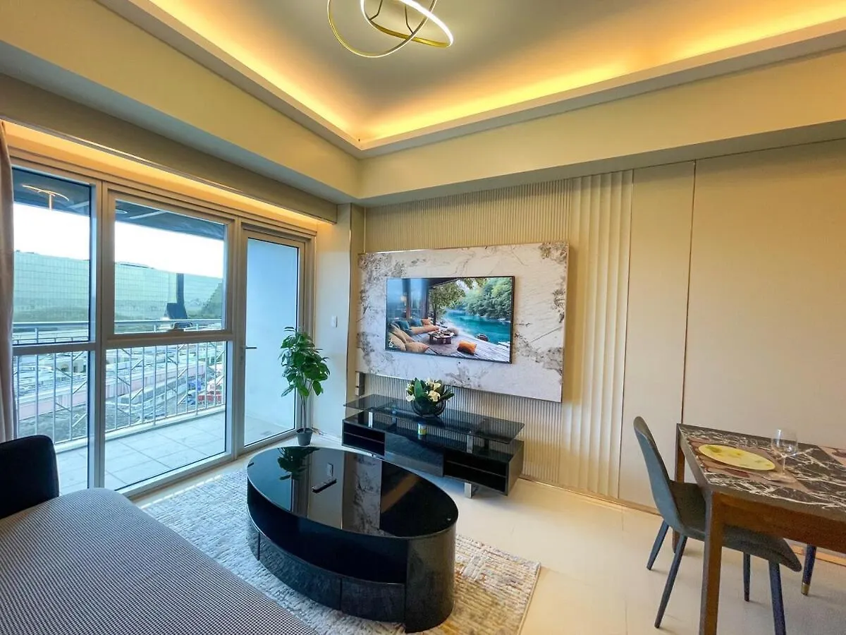 Luxury 1Br Across Okada, Solaire Apartment Manila