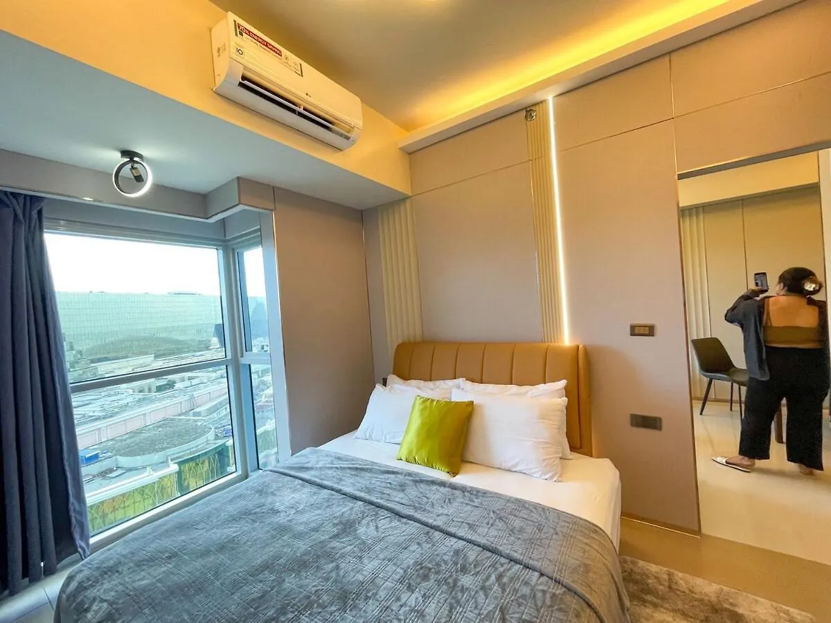 Luxury 1Br Across Okada, Solaire Apartment Manila